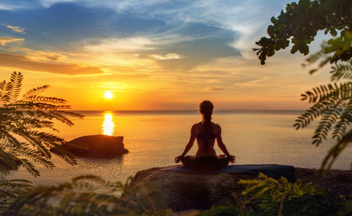 How to Meditate for Strengthening Your Emotional Awareness and Peace